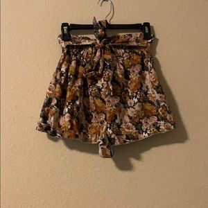 Floral shorts with a tie on the front